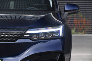 headlight bulb
